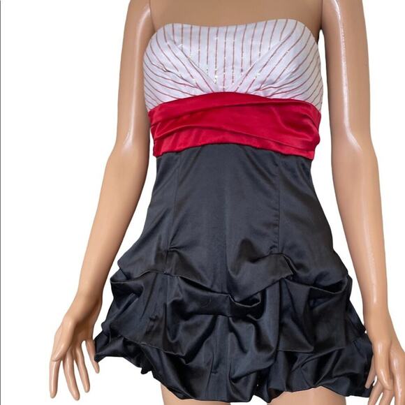 Ruby Rox dress juniors white red black strapless sequin top SZ 3 belted short - Picture 2 of 8